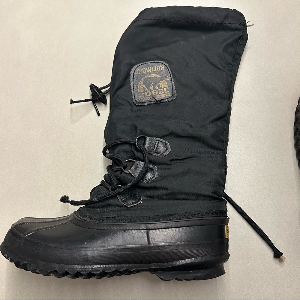 Sorel Women’s  Snowlion  Black Winter  Boots  Size 7